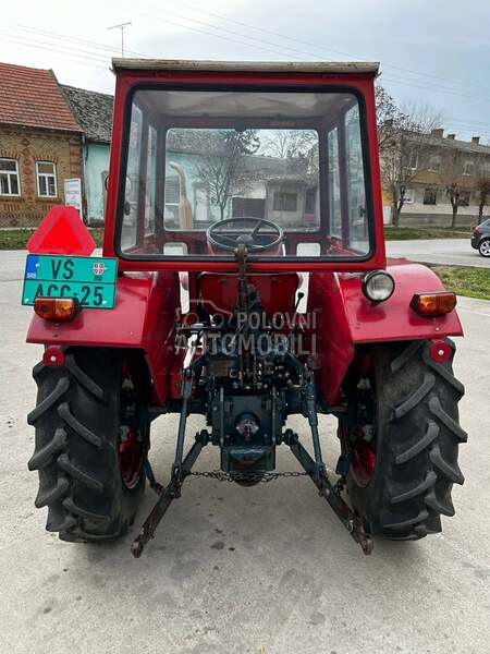 Universal 445  1420 radnih sati