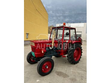 Universal 445  1420 radnih sati