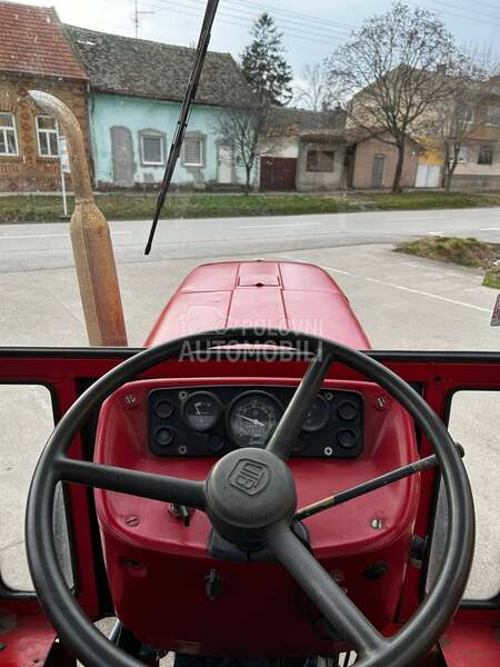 Universal 445  1420 radnih sati