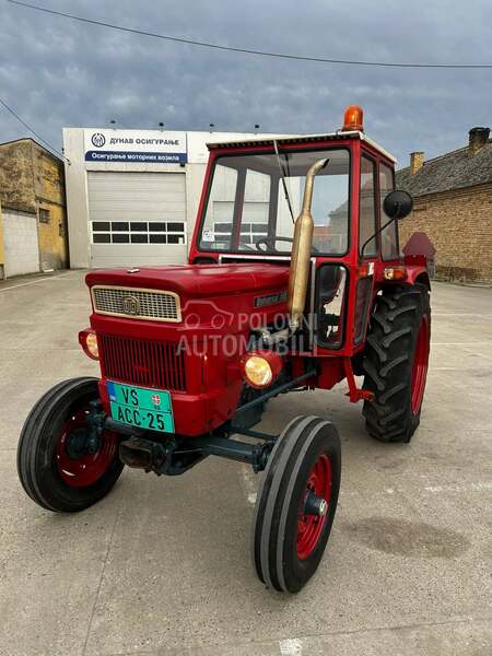 Universal 445  1420 radnih sati