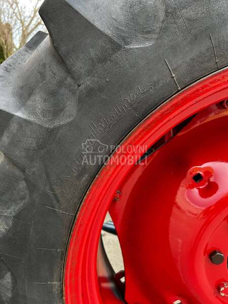 Universal 445  1420 radnih sati