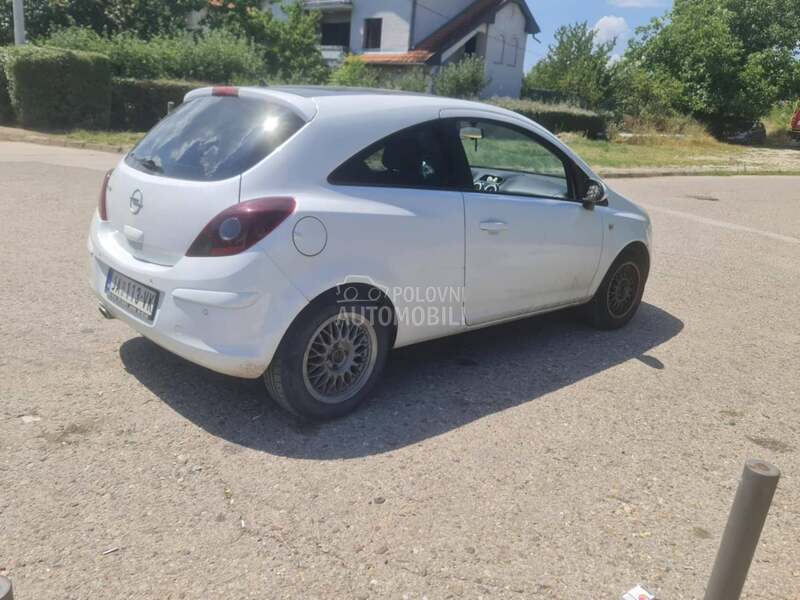 Opel Corsa D 