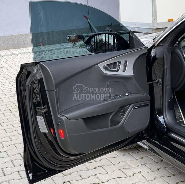 Audi A7 S LINE / MATRIX