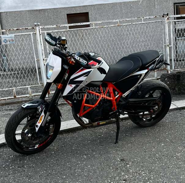 KTM Duke 690R