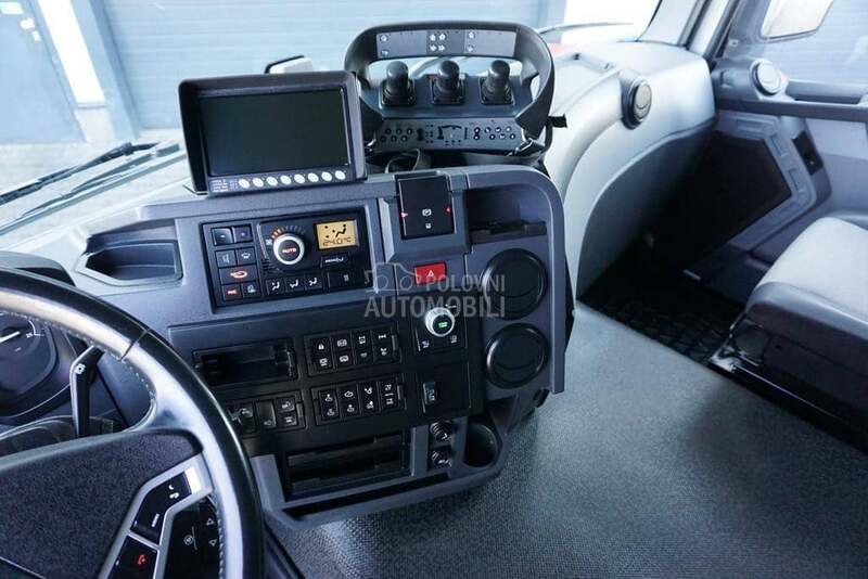 Renault T 380 / DOM2010