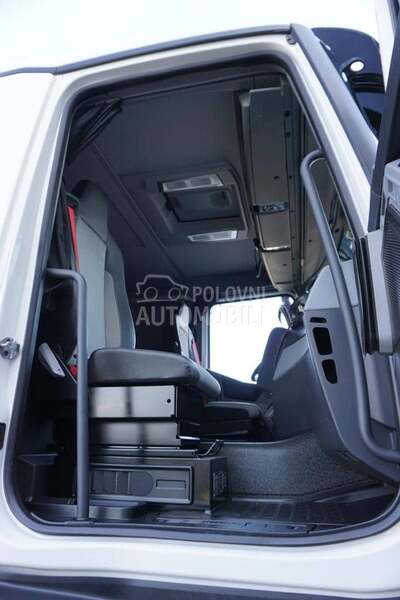 Renault T 380 / DOM2010