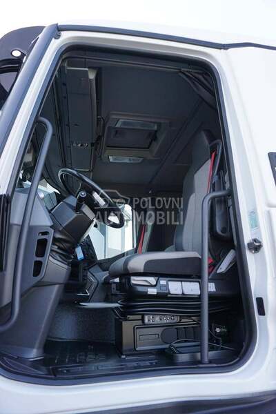 Renault T 380 / DOM2010