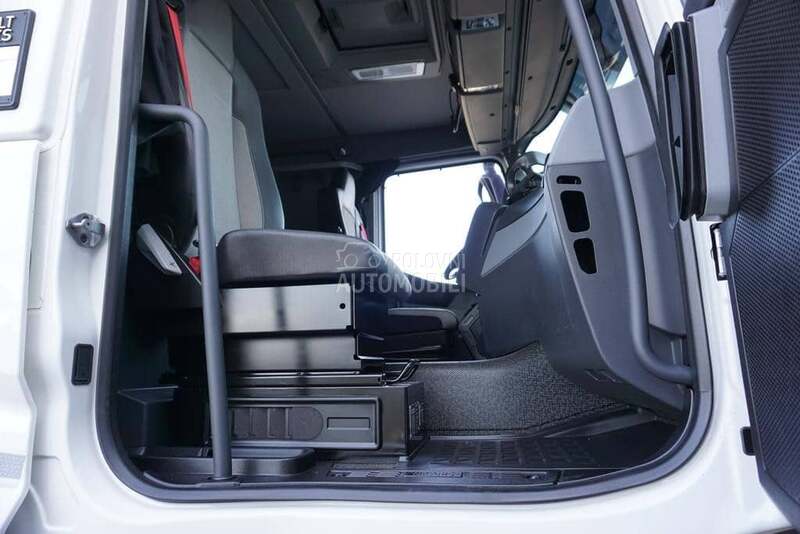 Renault T 380 / DOM2010