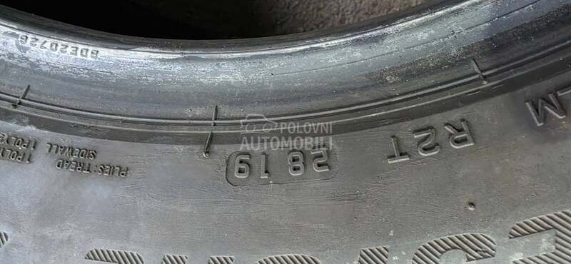 Bridgestone 215/55 R17 Letnja