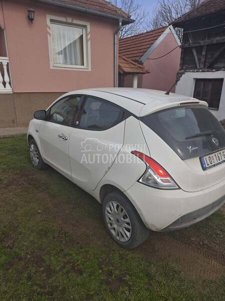 Lancia Ypsilon 