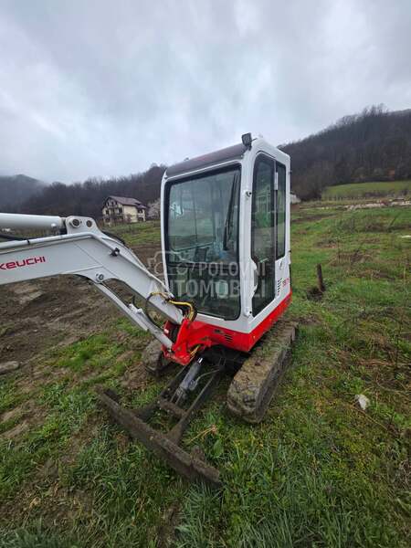 Takeuchi TB016