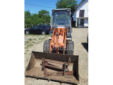 Kubota R410