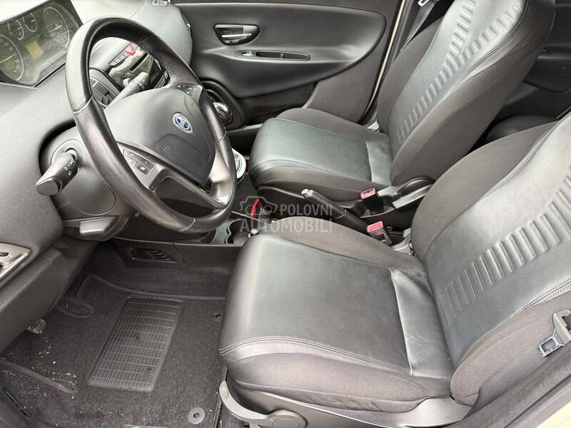 Lancia Ypsilon 0.9 twin air