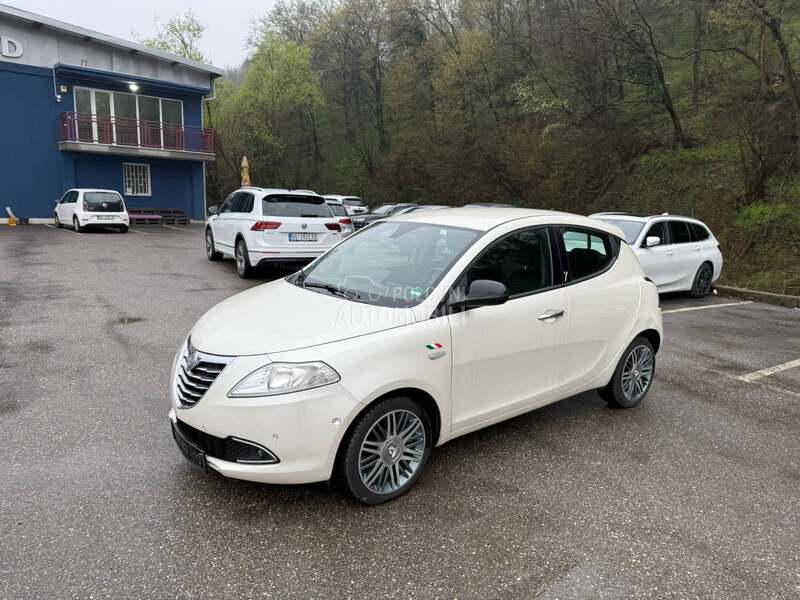 Lancia Ypsilon 0.9 twin air