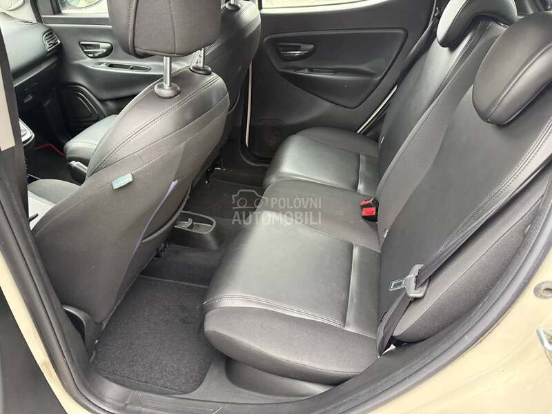 Lancia Ypsilon 0.9 twin air