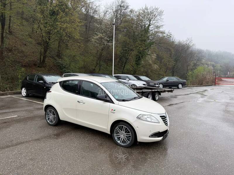 Lancia Ypsilon 0.9 twin air