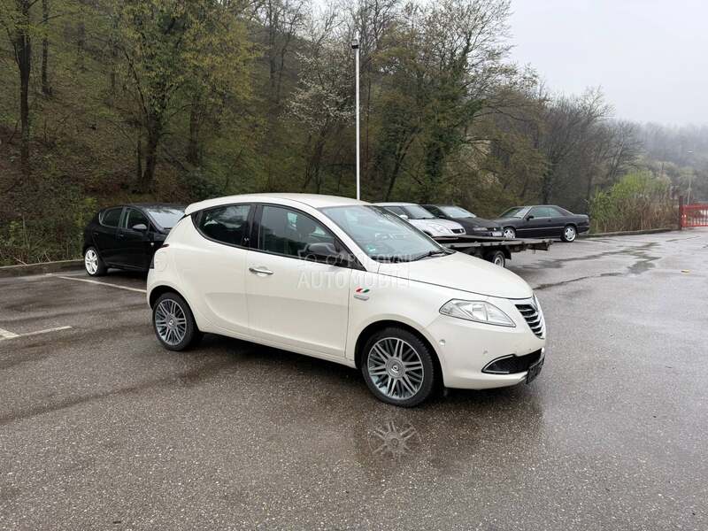 Lancia Ypsilon 0.9 twin air