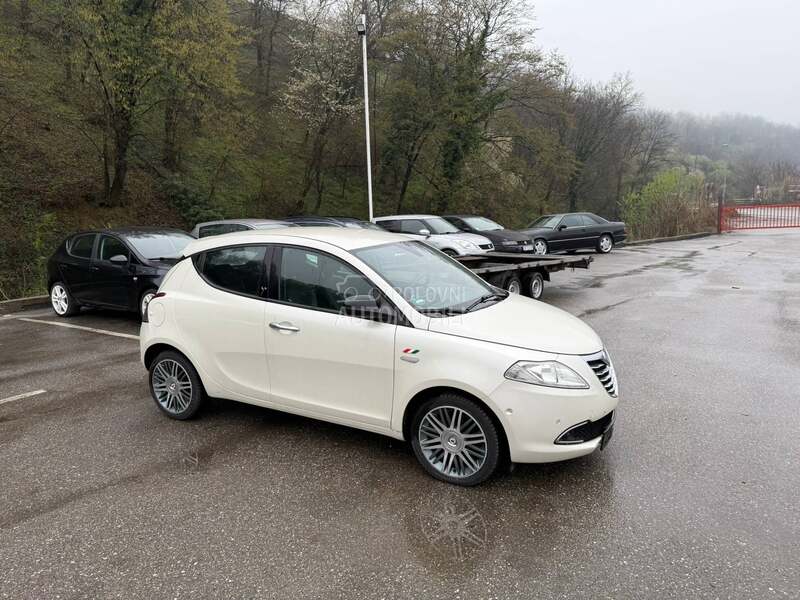 Lancia Ypsilon 0.9 twin air