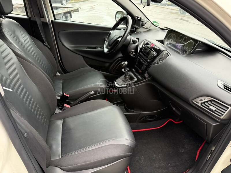 Lancia Ypsilon 0.9 twin air