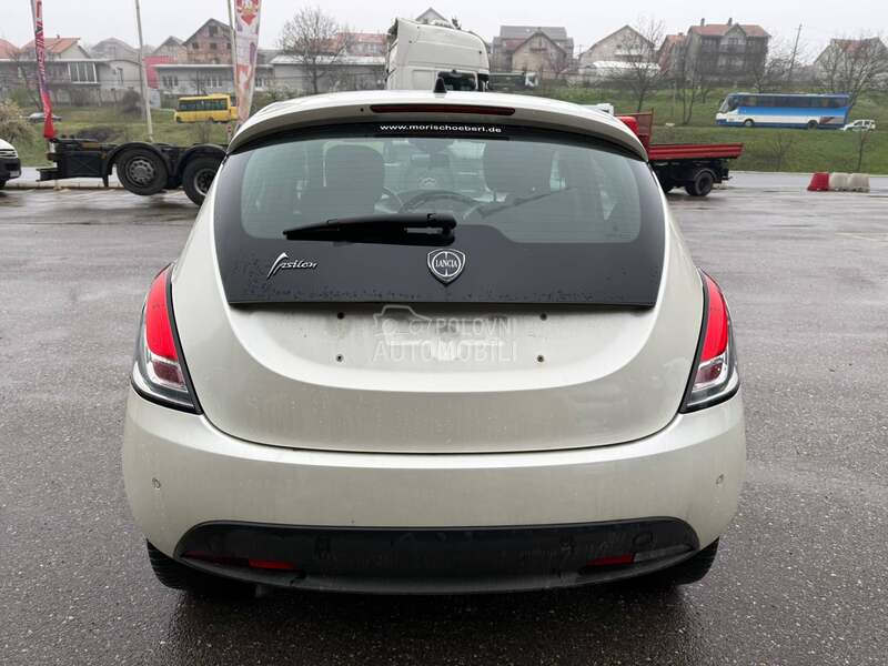 Lancia Ypsilon 0.9 twin air
