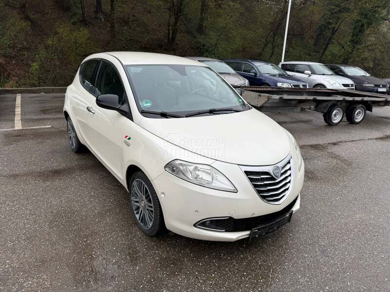 Lancia Ypsilon 0.9 twin air