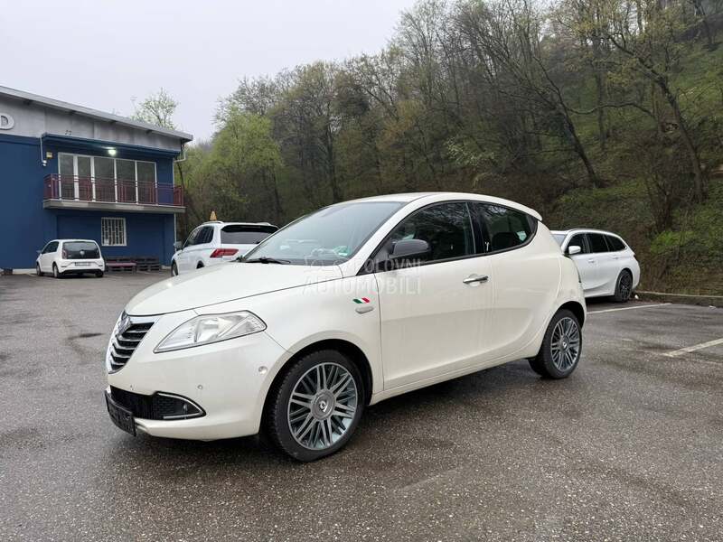 Lancia Ypsilon 0.9 twin air