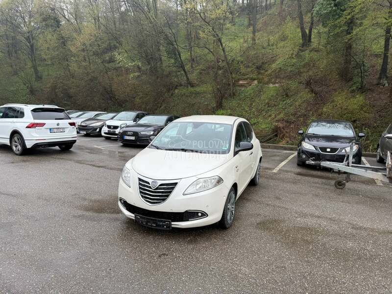 Lancia Ypsilon 0.9 twin air