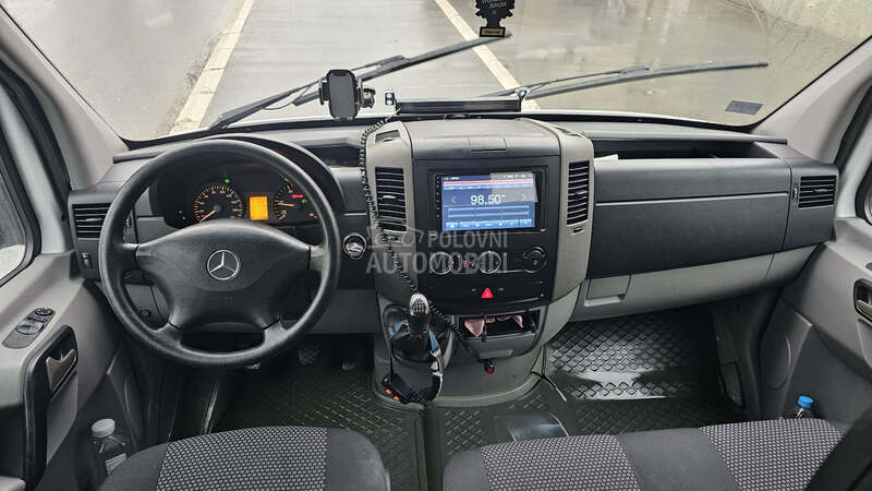 Mercedes Benz spriter315