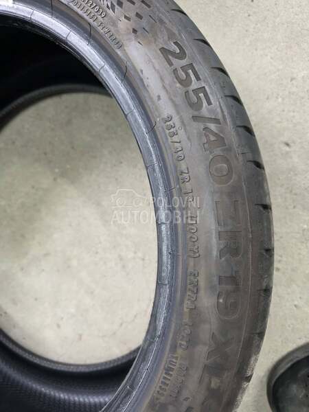 Continental 255/40 R19 Letnja