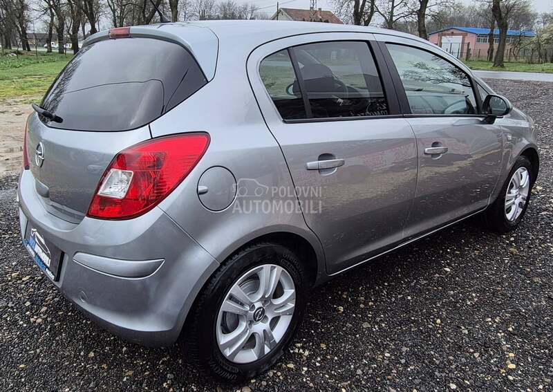 Opel Corsa D 1.4B