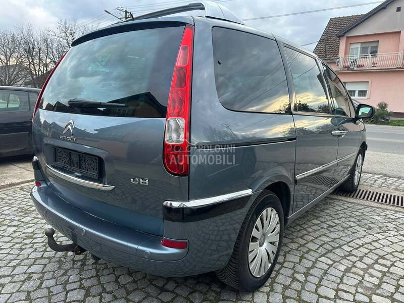 Citroen C8 