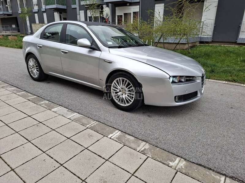 Alfa Romeo 159 