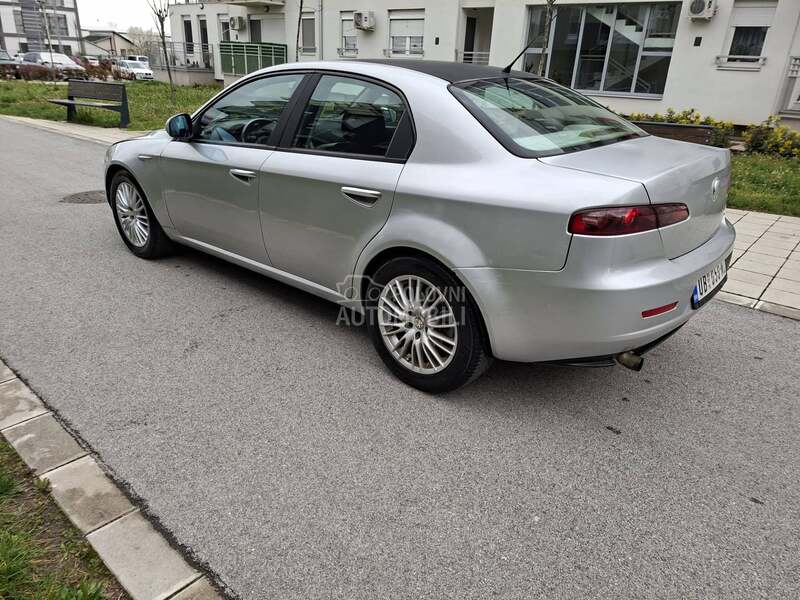 Alfa Romeo 159 