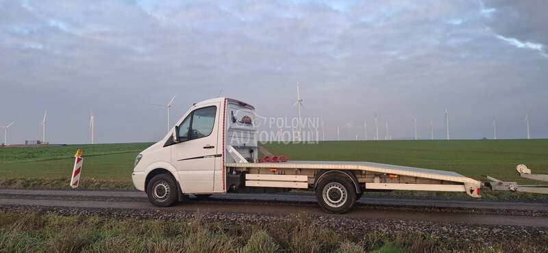 Mercedes Benz Sprinter 