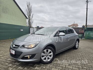 Opel Astra J 1.4 N.A.V.I.