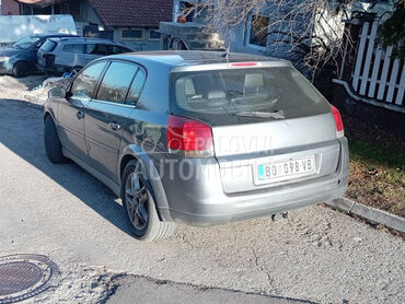 Opel Signum 