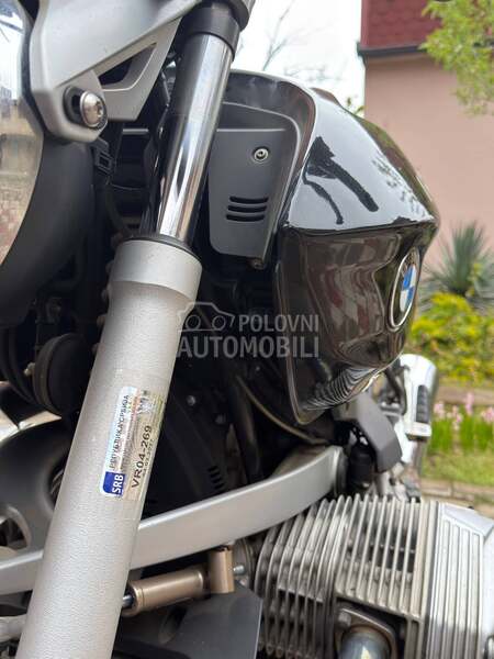 BMW R1200R