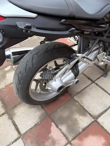 BMW R1200R