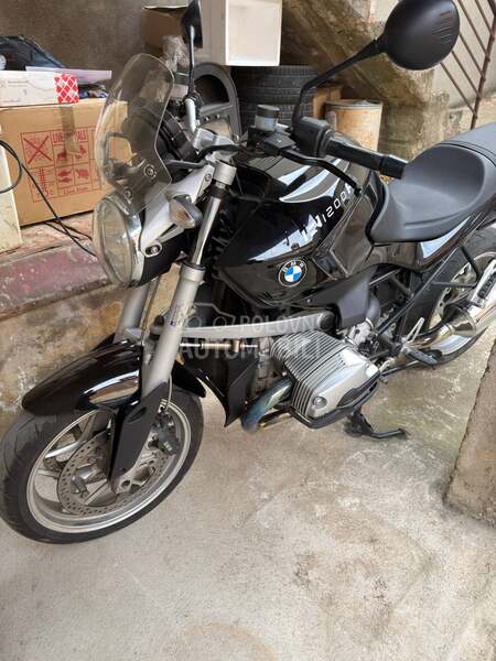 BMW R1200R