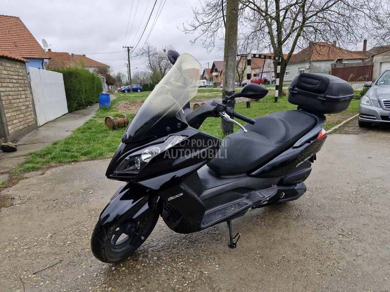 Kymco downtown 300