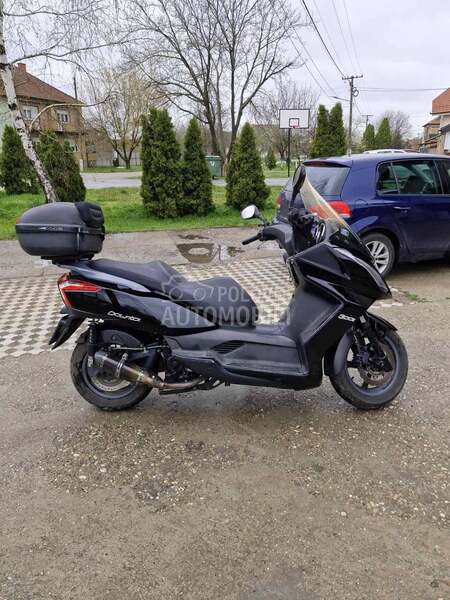 Kymco downtown 300