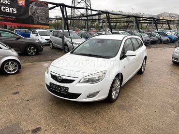 Opel Astra J 