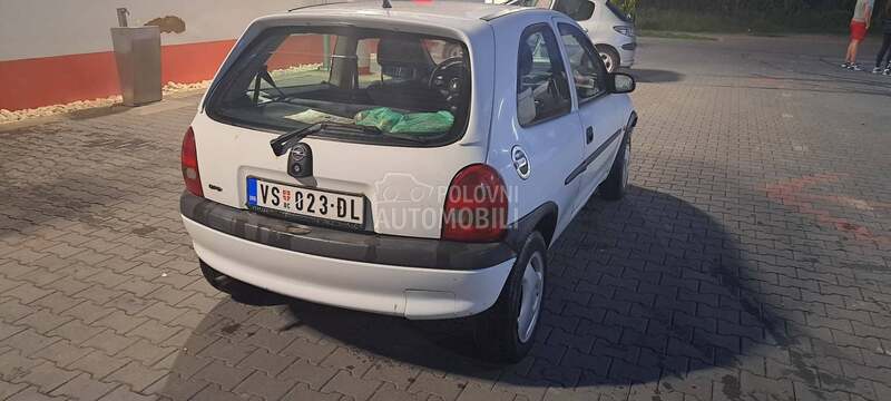 Opel Corsa B 1.0