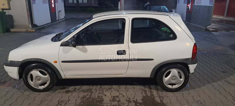Opel Corsa B 1.0