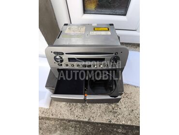 Originalni CD radio za Alfa Romeo 147