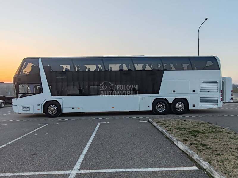 Neoplan Skyliner