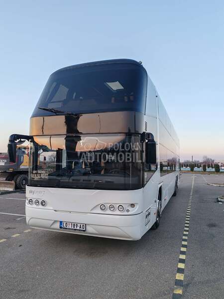 Neoplan Skyliner