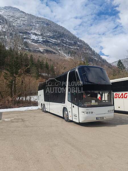 Neoplan Skyliner