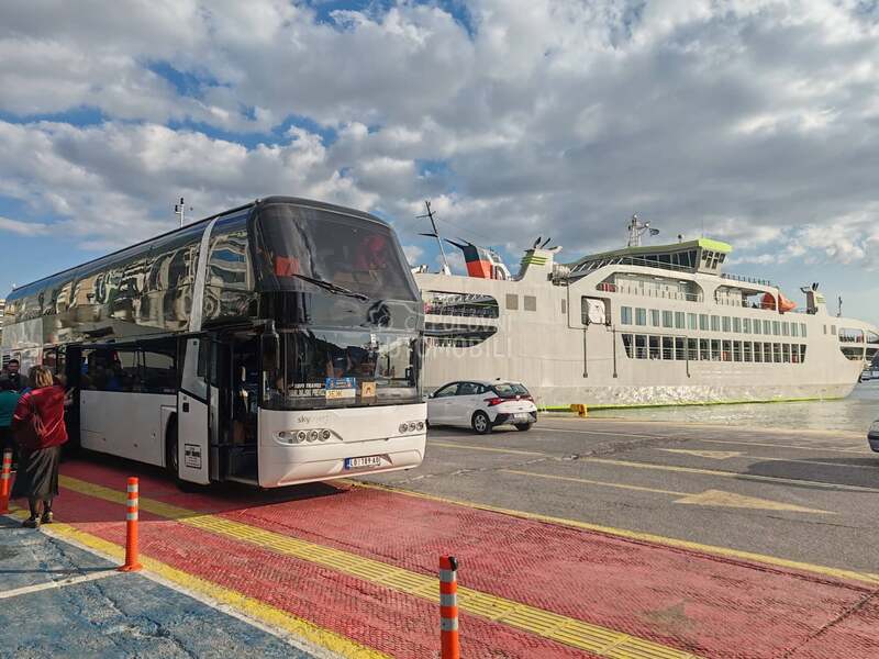 Neoplan Skyliner