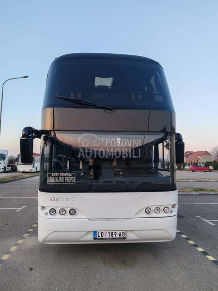 Neoplan Skyliner